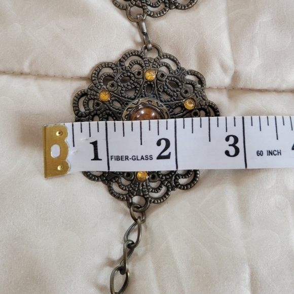 VTG Bronze Tone & Amber Lucite Flower Hippie Chain Belt w/ Rhinestone Ac… - Picture 9 of 13